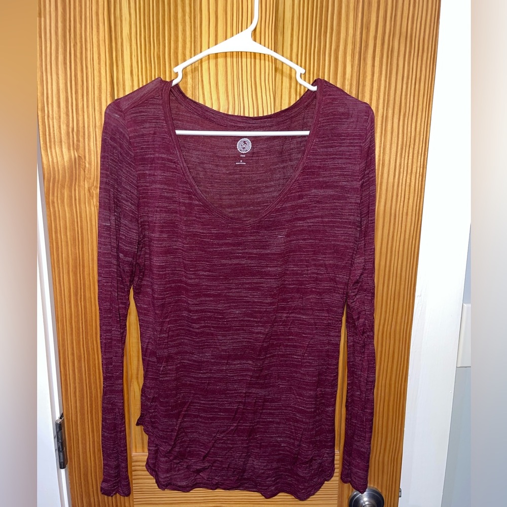 Cute maroon long sleeve v neck